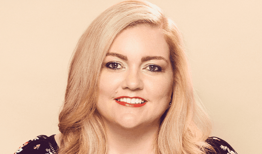 Portræt af Colleen Hoover