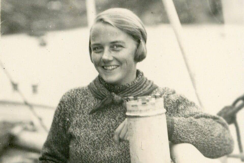 Marie Hammer der er omdrejningspunkt i Eva Tinds roman ”Kvinden der samlede verden”, ukendt fotograf via Wikimedia Commons